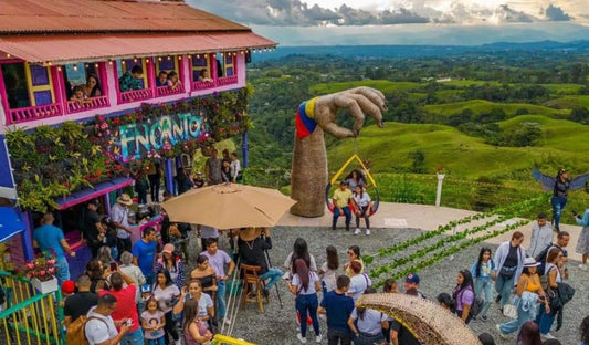 TOUR PUEBLOS DEL ENCANTO (Salento, Valle del Cocora y Filandia)